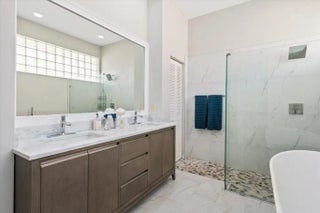 Gulf Shores Realty: 33 2b68c82a9450cef97e619b6ed6f21630 s