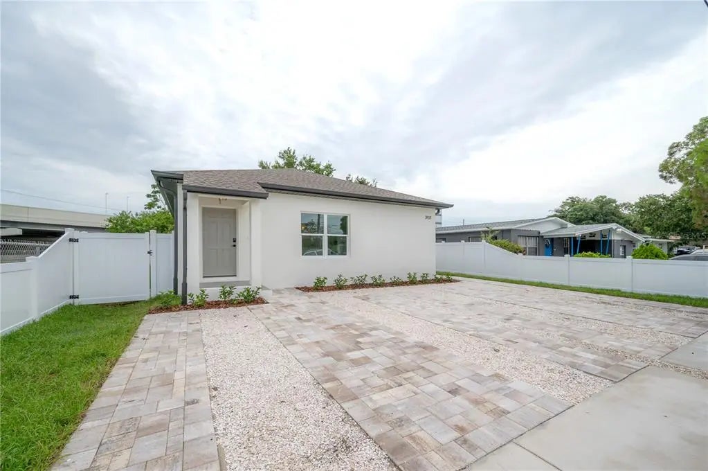 3921 W State Street 1 & 2, TAMPA