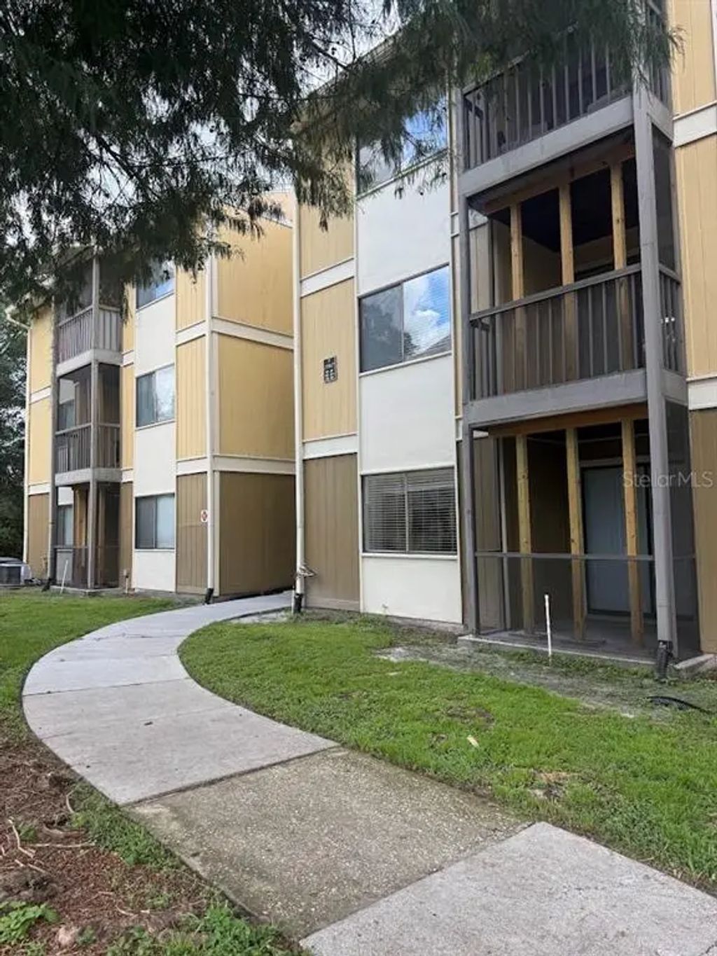 13367 Arbor Pointe Circle 201, TAMPA