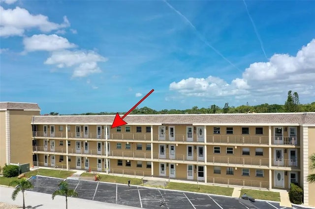 1 Boca Ciega Point Boulevard 212, ST PETERSBURG