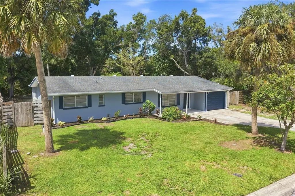 2000 Craft Lane, SARASOTA