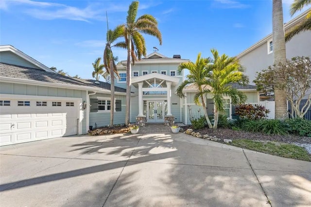 17077 Dolphin Drive, NORTH REDINGTON BEACH