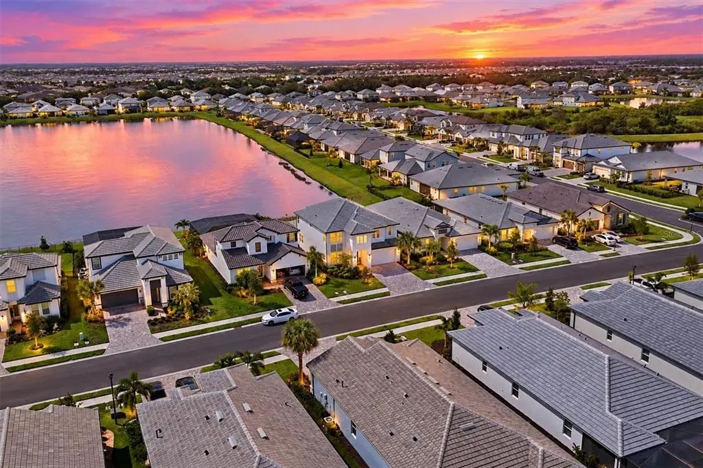 17539 Savory Mist Circle, BRADENTON