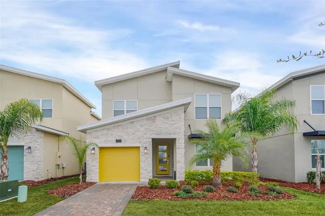 751 Drop Shot Drive, DAVENPORT