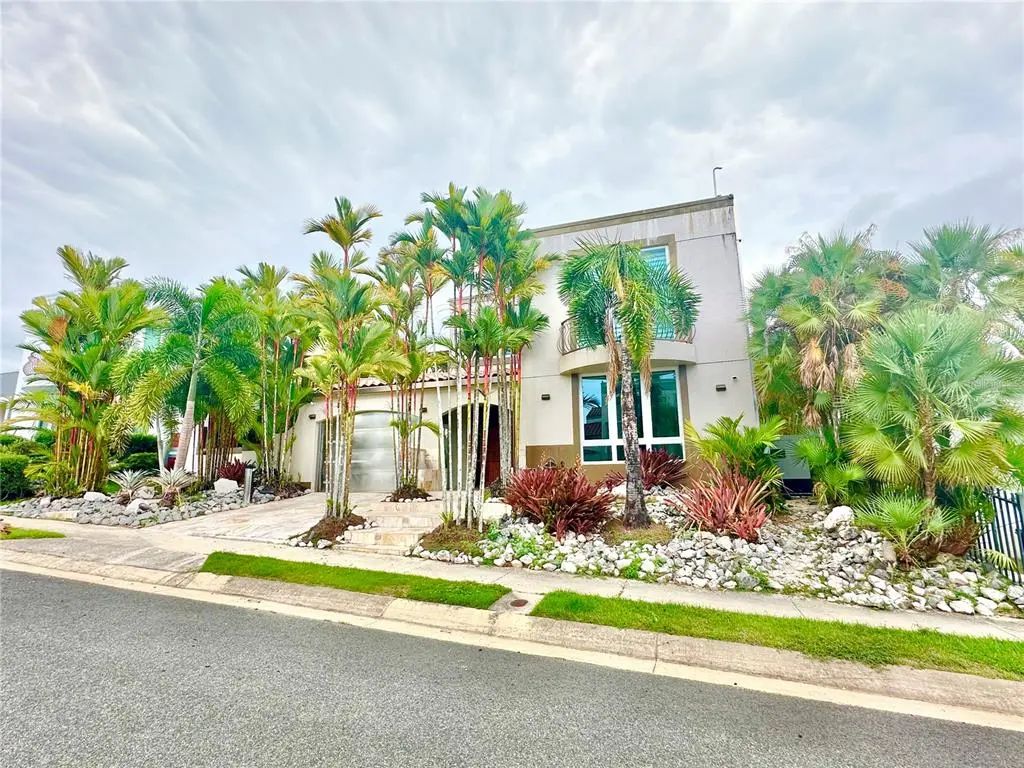 77 Almendro, GUAYNABO