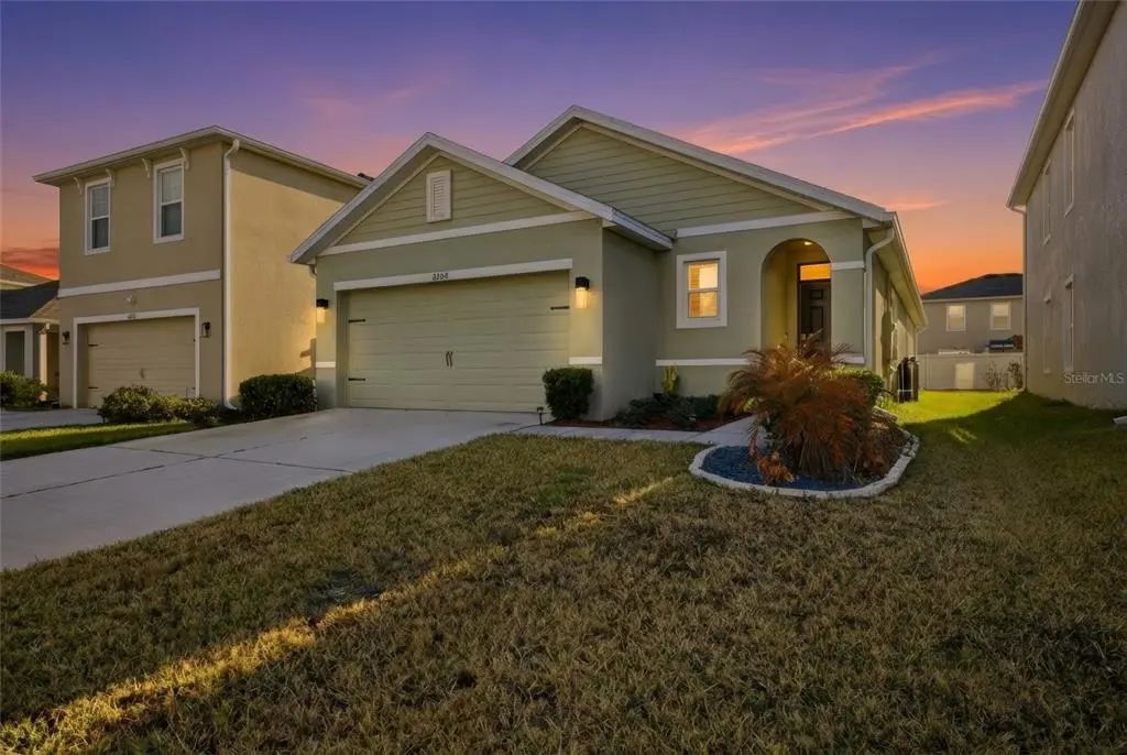 8204 Pelican Reed Circle, WESLEY CHAPEL