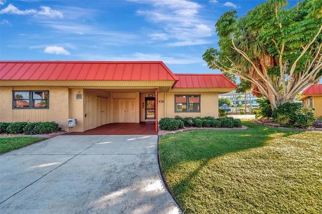 9611 Valencia Cove, BRADENTON