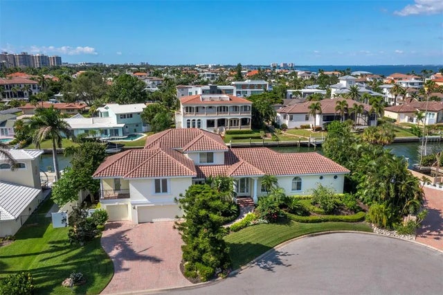 573 Spinnaker Lane, LONGBOAT KEY