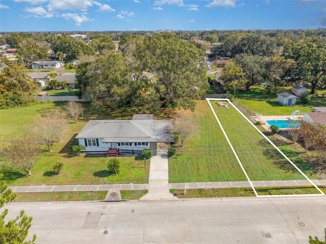 Forrest Ave, KISSIMMEE