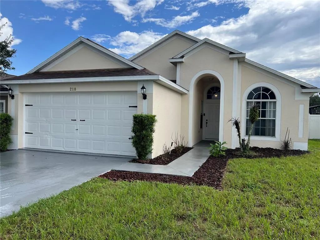 218 Royal Ridge Drive, DAVENPORT