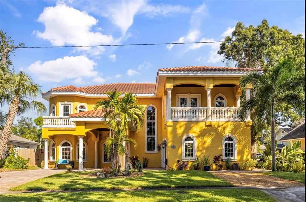 911 Jungle Avenue N, ST PETERSBURG