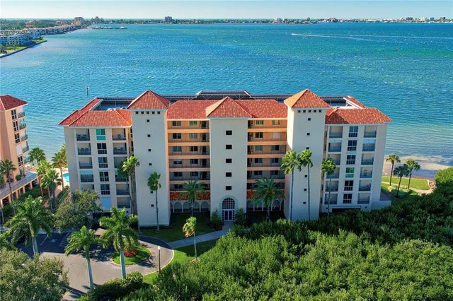 4850 Osprey Drive S 105, ST PETERSBURG