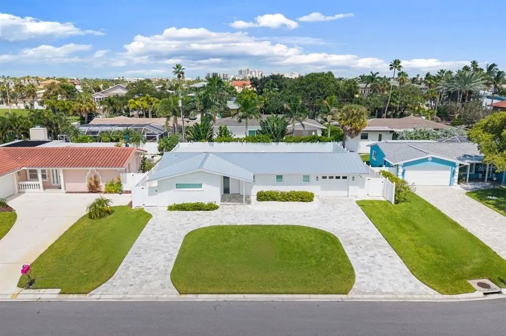 113 17th Street, BELLEAIR BEACH