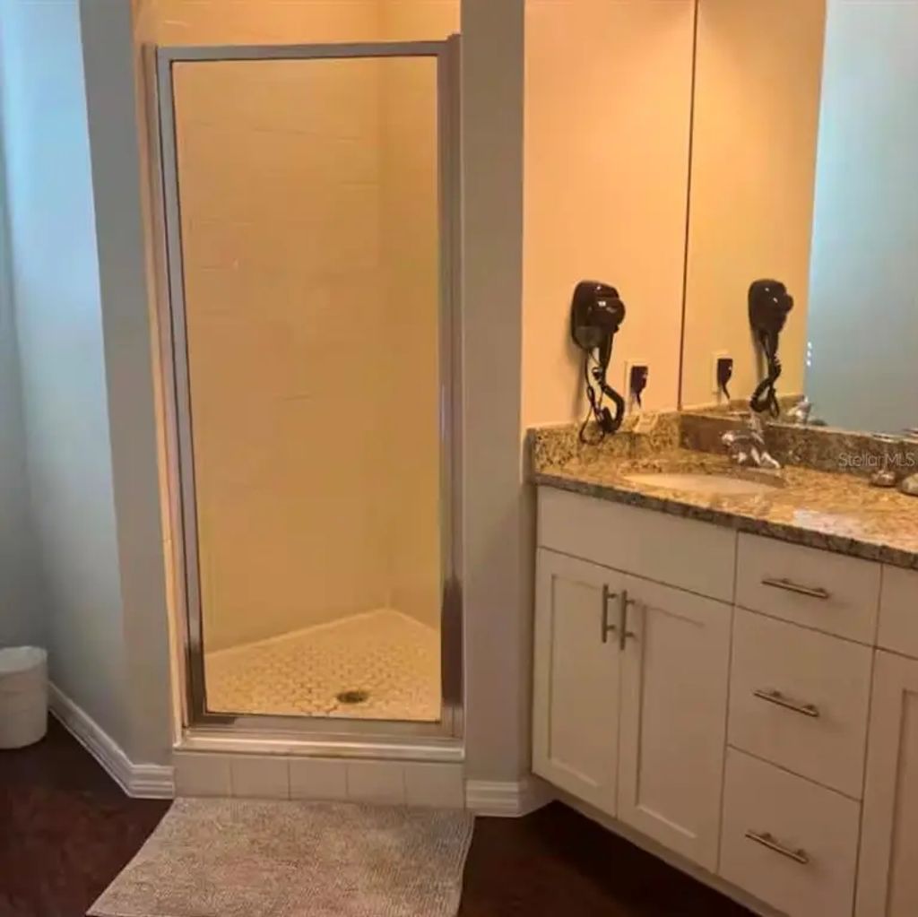 5364 Diplomat Ct view 20