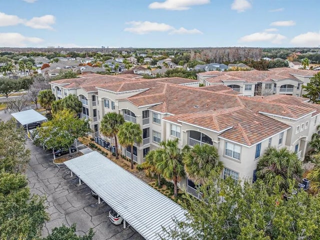 3025 Greystone Loop 207, KISSIMMEE