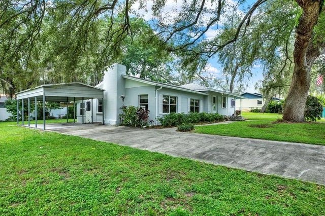 9618 N Hartts Drive, TAMPA