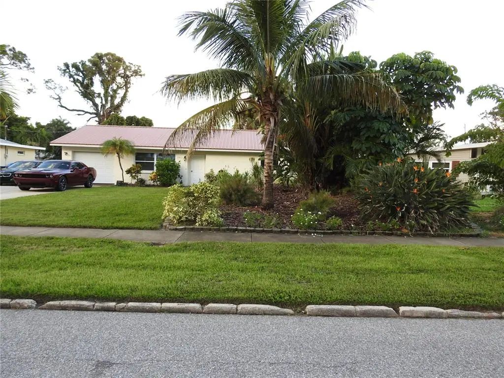 7611 Senrab Drive, BRADENTON