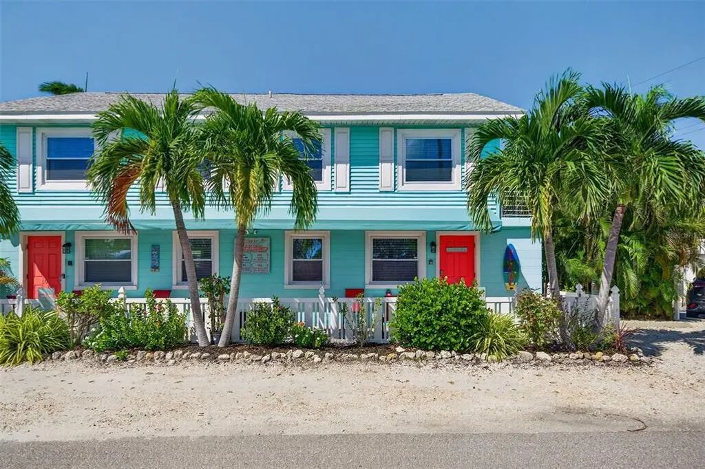 308 2nd Street N 102, BRADENTON BEACH