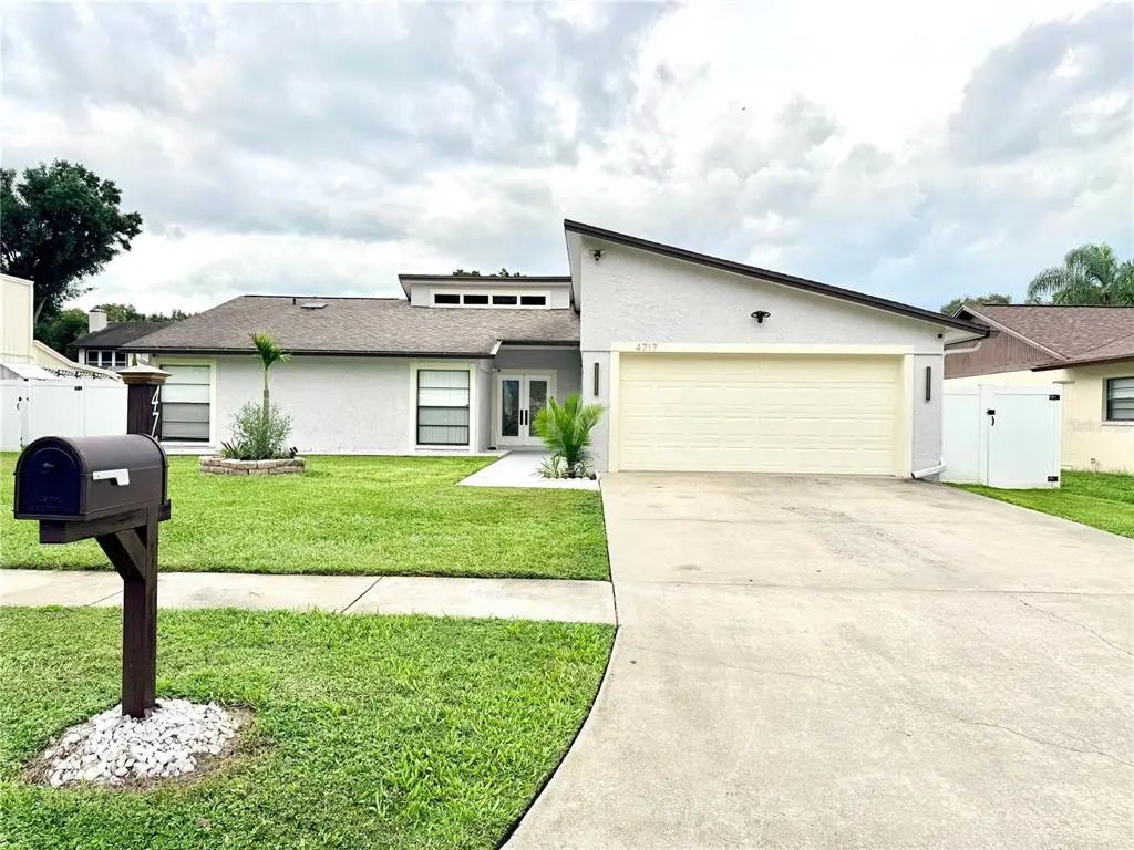 4717 Deerwalk Avenue, TAMPA
