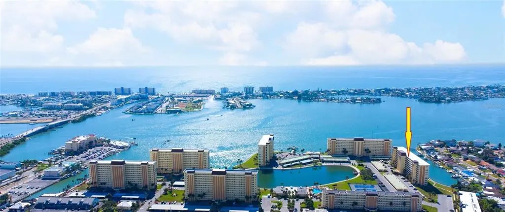 4725 Cove 309, ST PETERSBURG