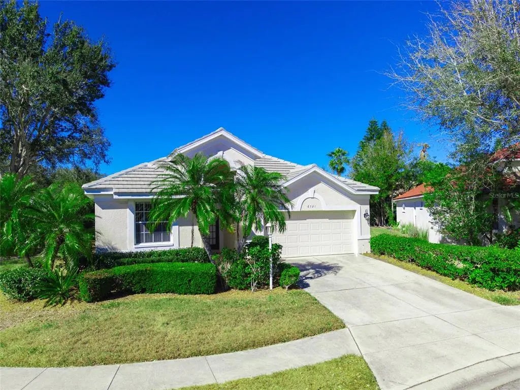6721 Oak Manor Drive, LAKEWOOD RANCH