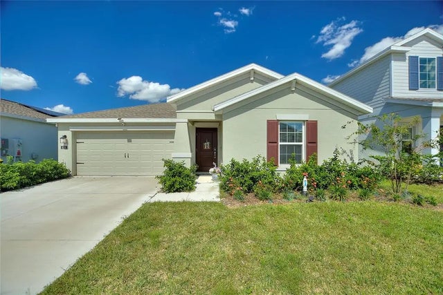 656 Daring Drive, DAVENPORT