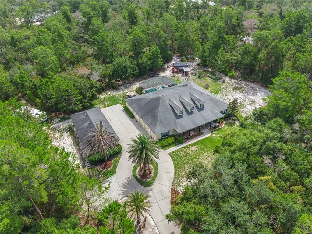 450 Valley Stream Drive, GENEVA
