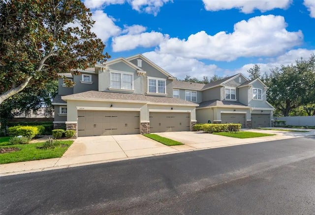 8608 Falstaff Place, OVIEDO