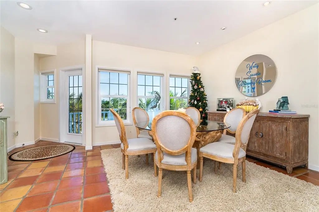 Gulf Shores Realty: 11 cdf11c968306e765322b6f96de5211f4 l