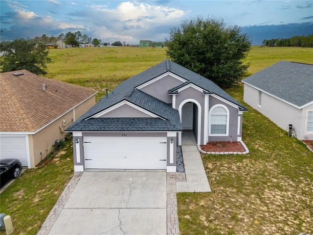 721 Rollins Drive, DAVENPORT