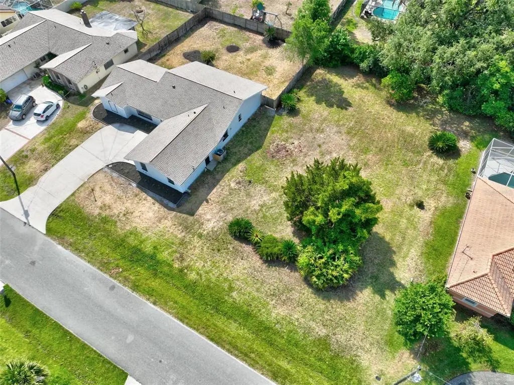 102 Foxhall Lane, PALM COAST