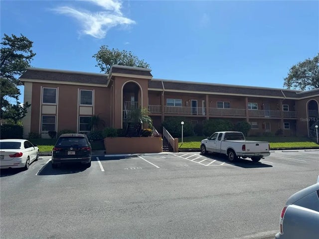 12760 Indian Rocks Road 406, LARGO