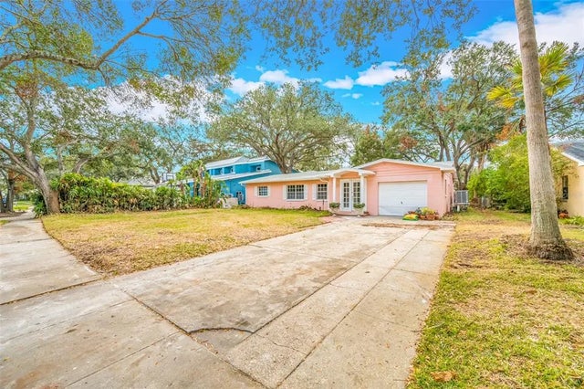 4636 W Longfellow Avenue, TAMPA
