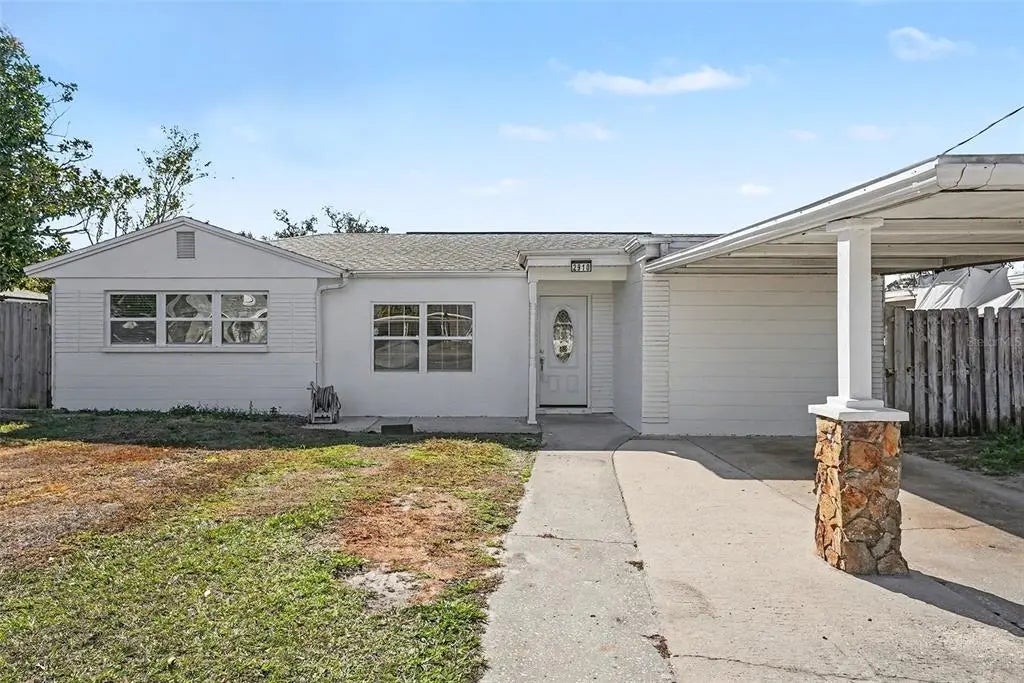 2910 W Burke Street, TAMPA