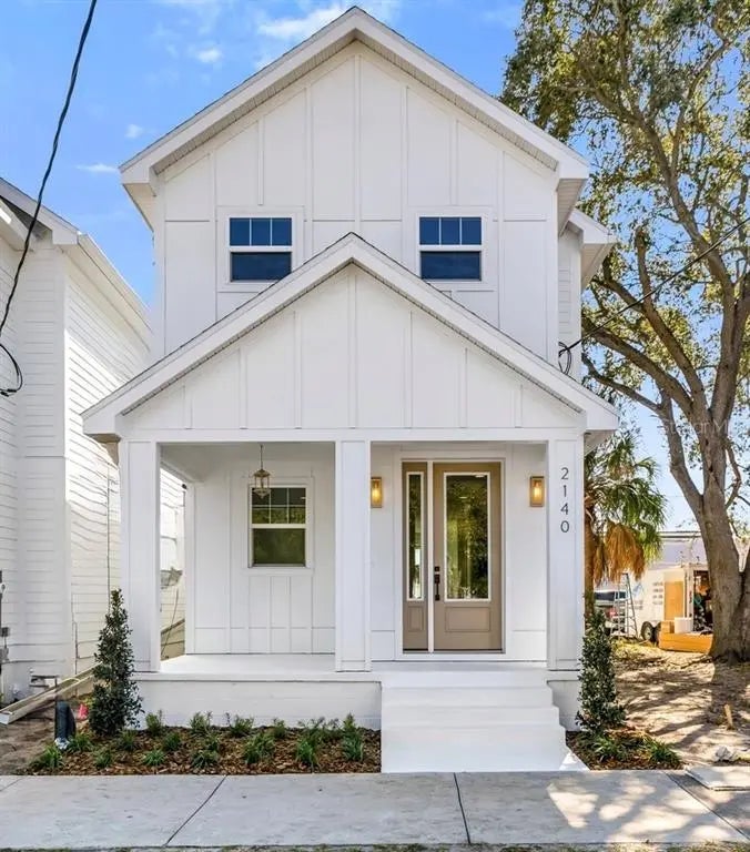 2140 W Chestnut Street, TAMPA