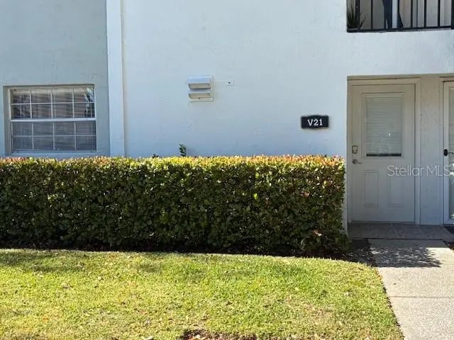 3806 N Oak Drive V21, TAMPA