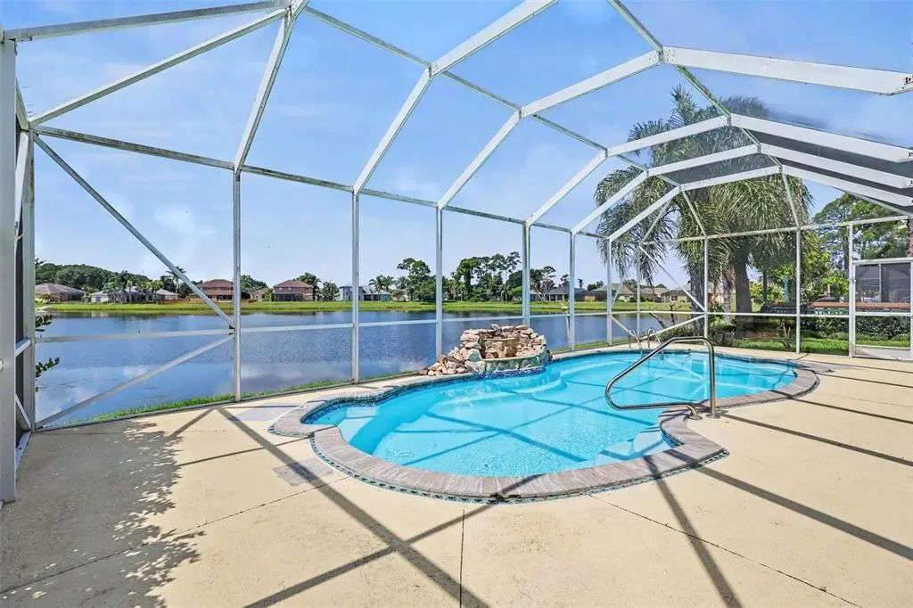 423 Stonehenge Circle, ROCKLEDGE