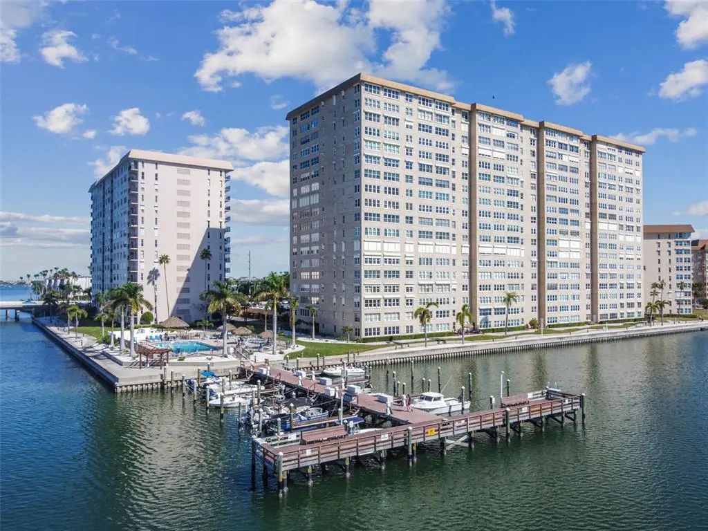 5200 Brittany Drive S 206, ST. PETERSBURG
