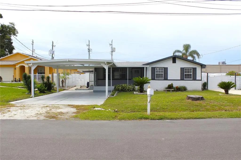8512 Sunbeam Lane, TAMPA