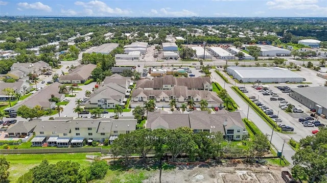 1050 Starkey Road 704, LARGO