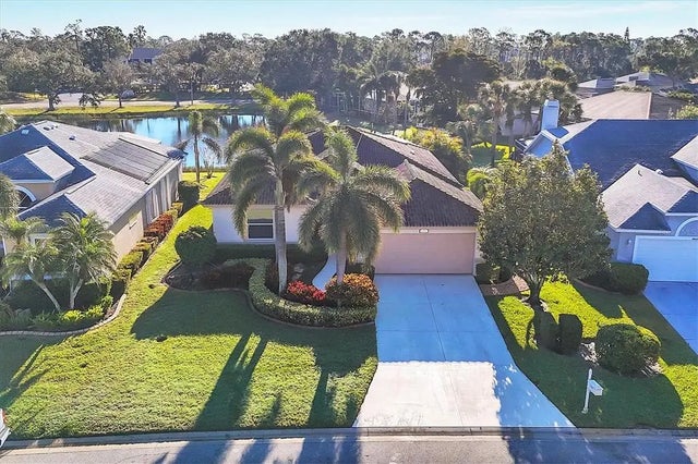 8937 Olde Hickory Avenue, SARASOTA