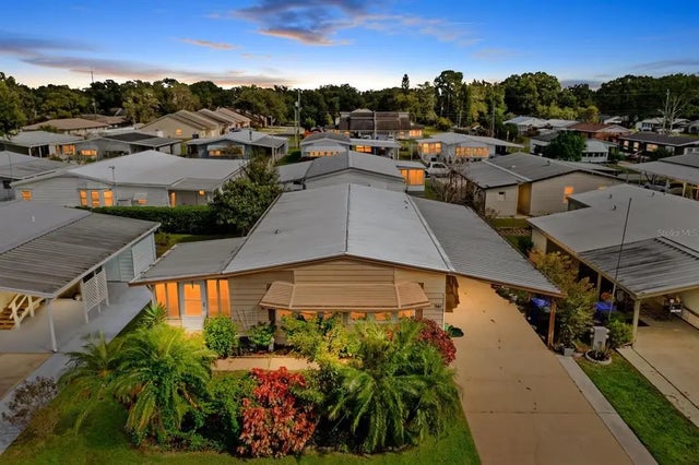 5082 Fox Cliff Drive, LAKELAND