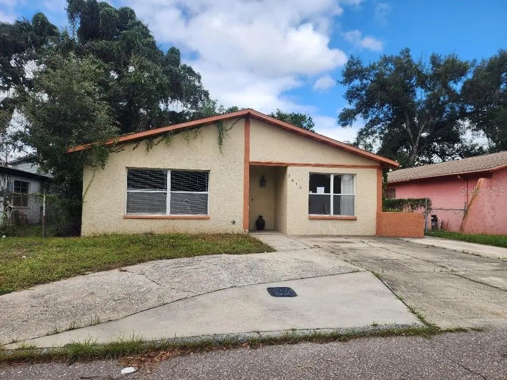 3814 E Cayuga Street, TAMPA