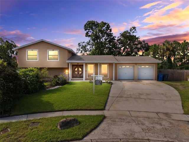 7001 Baywood Court, TAMPA