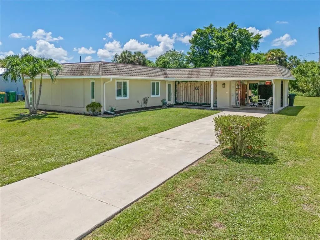 18579 Robinson Avenue, PORT CHARLOTTE