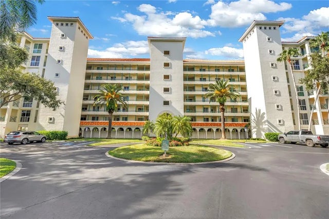 4801 Osprey Drive S 303, ST PETERSBURG