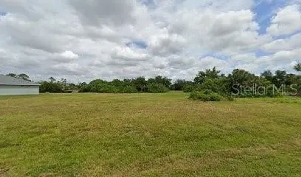 193 Spring Drive, ROTONDA WEST