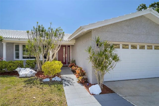 605 Capri Boulevard, TREASURE ISLAND