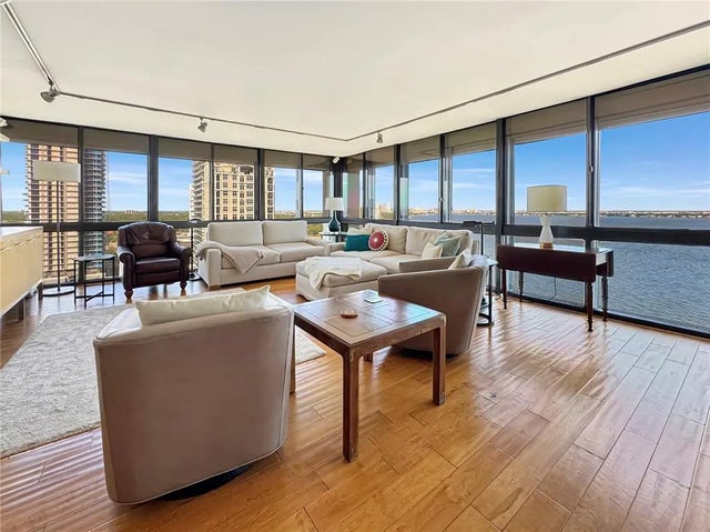 3301 Bayshore Boulevard 2003d, TAMPA