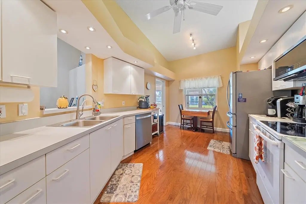 Gulf Shores Realty: 10 81816a383ecbaafbefc188ef9547765f l